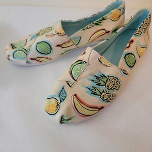 Toms Coral Pink Cuban Fruit Print Alpargata Size 9.5